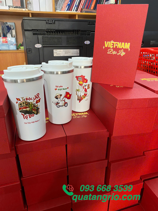 Bình Giữ Nhiệt Khắc Logo Theo Yêu Cầu