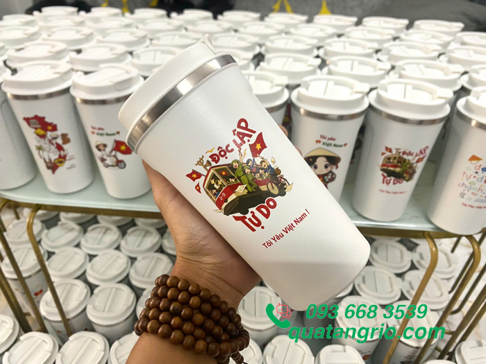 Bình Giữ Nhiệt Khắc Logo Theo Yêu Cầu