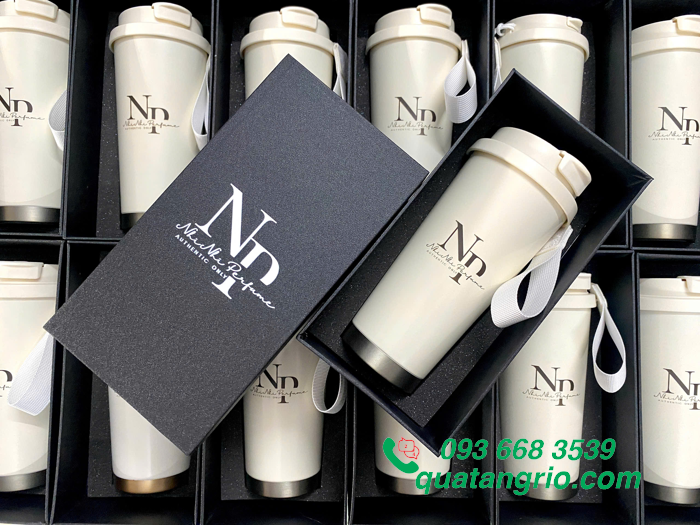 Ly Giữ Nhiệt Inox316 Khắc Logo Nhi Nhi Perfume